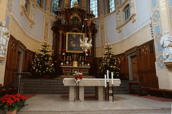 Altarraum St. Laurentius Kirche